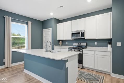 17324 Hanningfield Way Westfield IN 46074