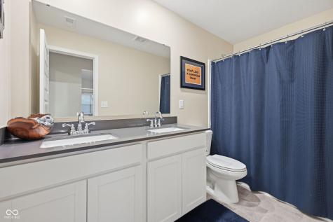 17324 Hanningfield Way Westfield IN 46074