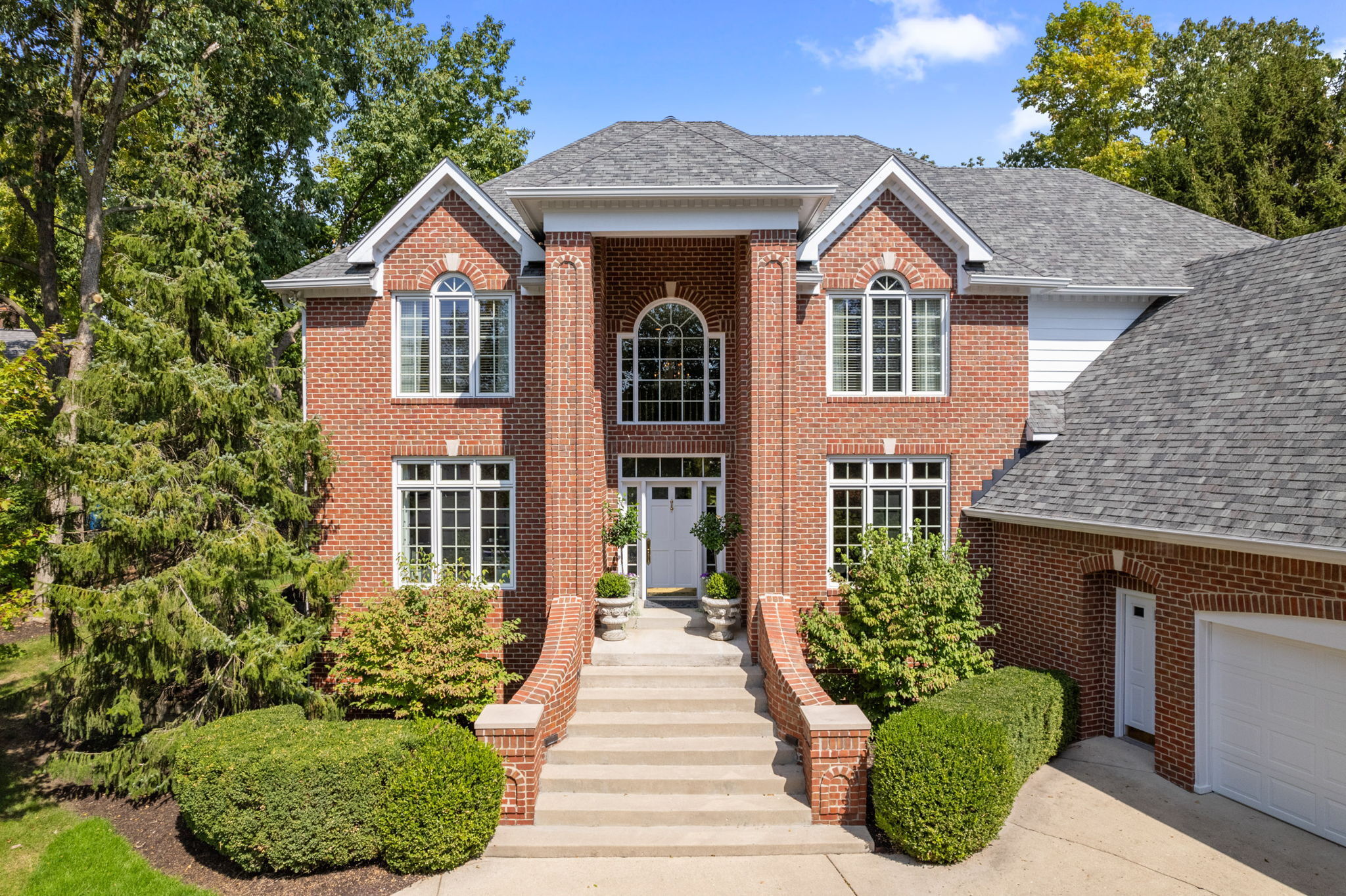 8674 Moon Bay Circle Indianapolis IN 46236