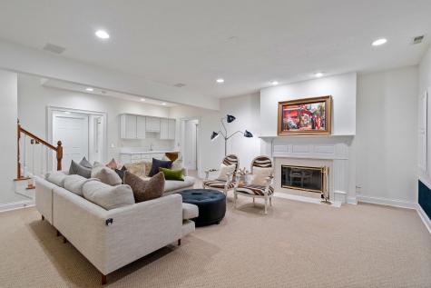 8674 Moon Bay Circle Indianapolis IN 46236