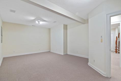8674 Moon Bay Circle Indianapolis IN 46236