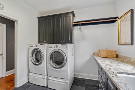 8674 Moon Bay Circle Indianapolis IN 46236