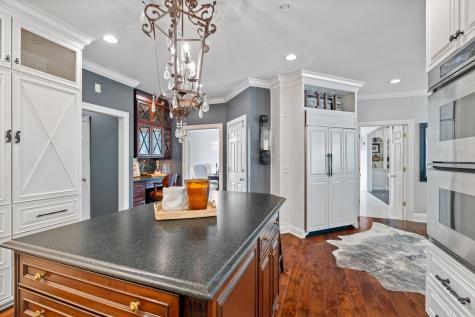 8674 Moon Bay Circle Indianapolis IN 46236