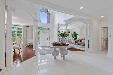 8674 Moon Bay Circle Indianapolis IN 46236