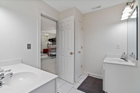 8674 Moon Bay Circle Indianapolis IN 46236