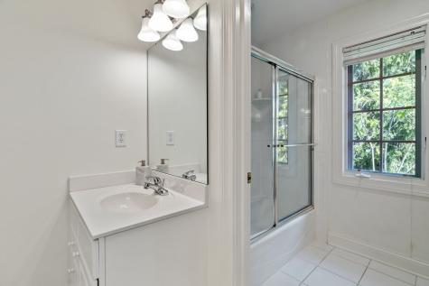 8674 Moon Bay Circle Indianapolis IN 46236