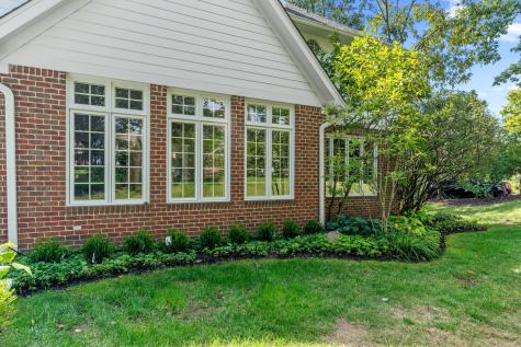 8674 Moon Bay Circle Indianapolis IN 46236