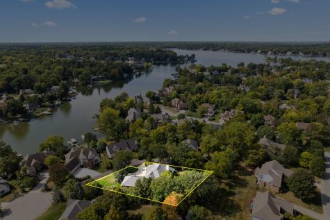 8674 Moon Bay Circle Indianapolis IN 46236