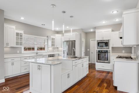 888 Westcreek Drive Columbus IN 47201