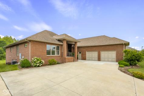888 Westcreek Drive Columbus IN 47201