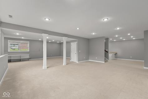 888 Westcreek Drive Columbus IN 47201