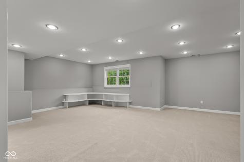 888 Westcreek Drive Columbus IN 47201