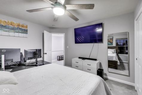 9986 Gallop Lane Fishers IN 46040