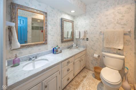 12602 Lockerbie Circle Carmel IN 46033