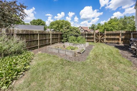 12602 Lockerbie Circle Carmel IN 46033