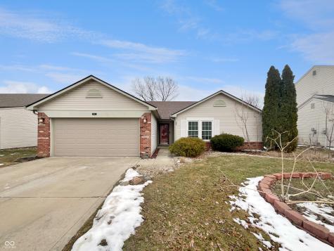 307 Beacon Point Lane Fortville IN 46040