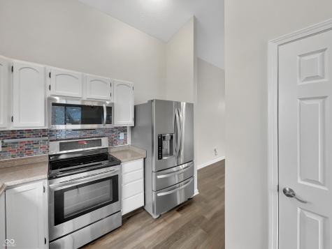307 Beacon Point Lane Fortville IN 46040