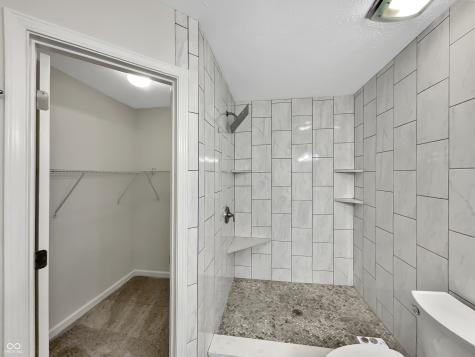 307 Beacon Point Lane Fortville IN 46040