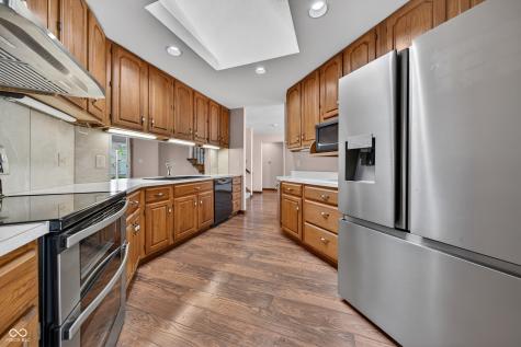 112 Cardinal Drive E Seymour IN 47274