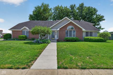 112 Cardinal Drive E Seymour IN 47274
