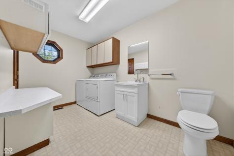 112 Cardinal Drive E Seymour IN 47274