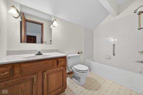 112 Cardinal Drive E Seymour IN 47274