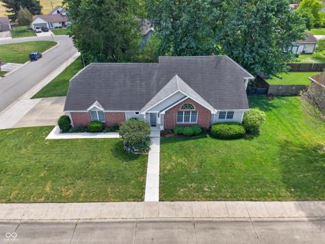 112 Cardinal Drive E Seymour IN 47274