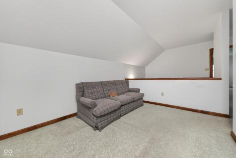112 Cardinal Drive E Seymour IN 47274