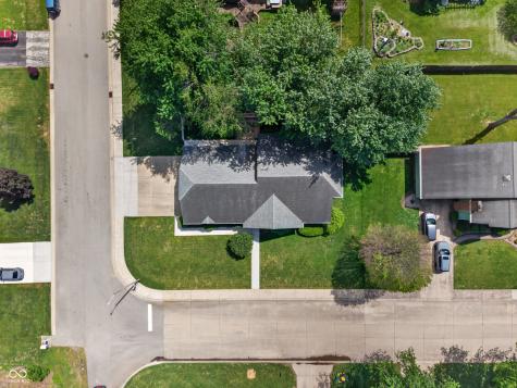 112 Cardinal Drive E Seymour IN 47274