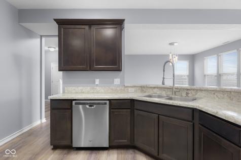 2583 Shadow Bend Drive Columbus IN 47201