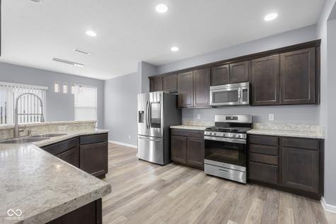 2583 Shadow Bend Drive Columbus IN 47201