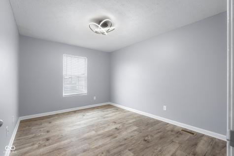 2583 Shadow Bend Drive Columbus IN 47201