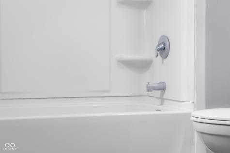 2583 Shadow Bend Drive Columbus IN 47201