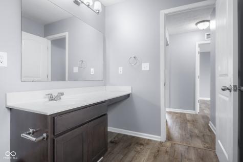 2583 Shadow Bend Drive Columbus IN 47201