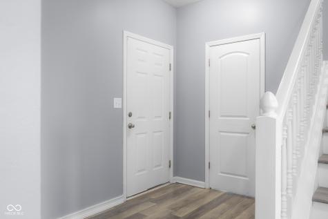 2583 Shadow Bend Drive Columbus IN 47201