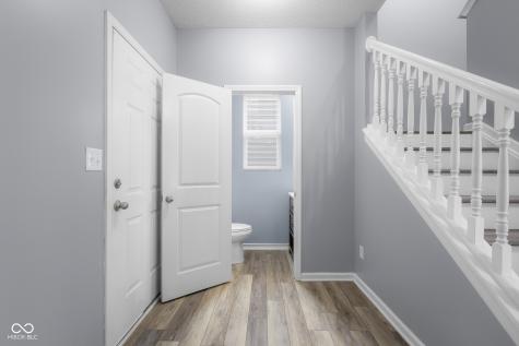 2583 Shadow Bend Drive Columbus IN 47201