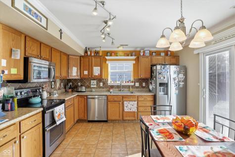 256 Brooks Bend Brownsburg IN 46112