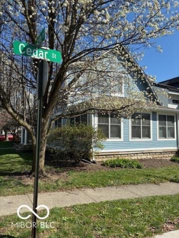 590 W Cedar Street Zionsville IN 46077