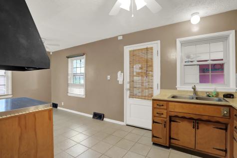 1146 E 56th Street Indianapolis IN 46220