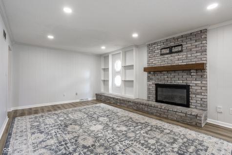 11127 Haverstick Road Carmel IN 46033