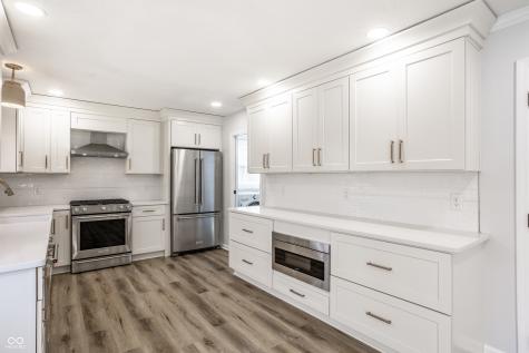 11127 Haverstick Road Carmel IN 46033