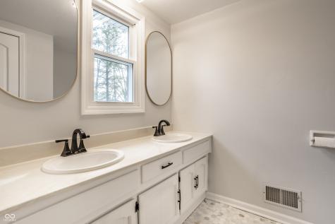 11127 Haverstick Road Carmel IN 46033