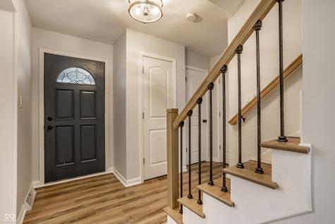 11127 Haverstick Road Carmel IN 46033