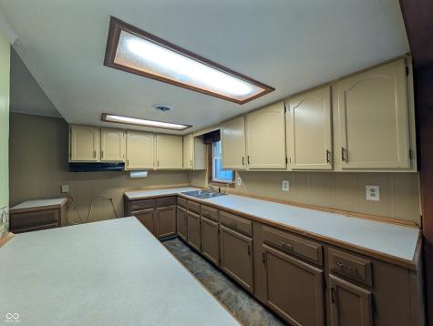 1406 W Us Highway 52 Rushville IN 46173