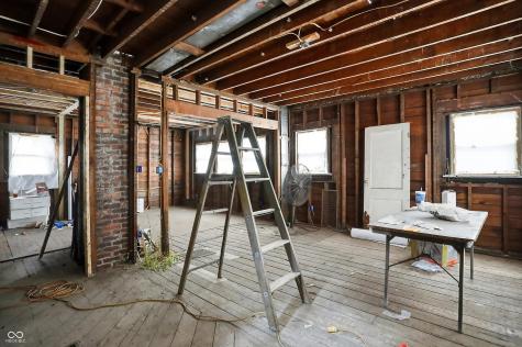 762 E 42nd Street Indianapolis IN 46205