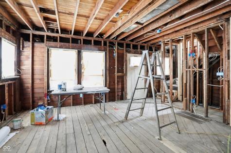 762 E 42nd Street Indianapolis IN 46205