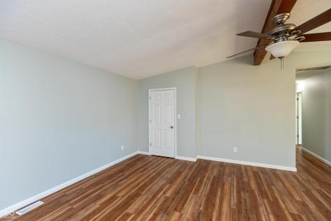 8802 E County Road 100 N Avon IN 46123