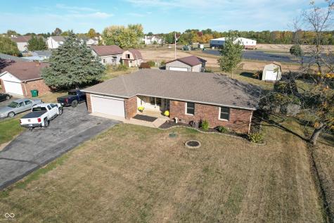 8802 E County Road 100 N Avon IN 46123