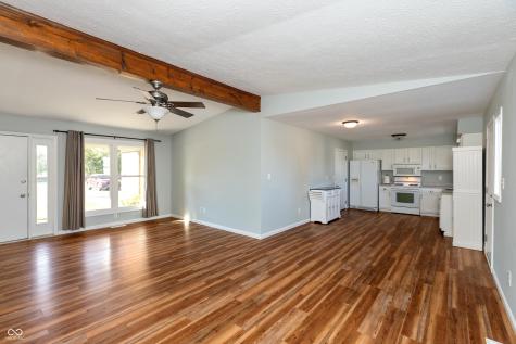 8802 E County Road 100 N Avon IN 46123