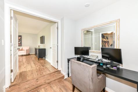 2234 Lingerman Court Avon IN 46123